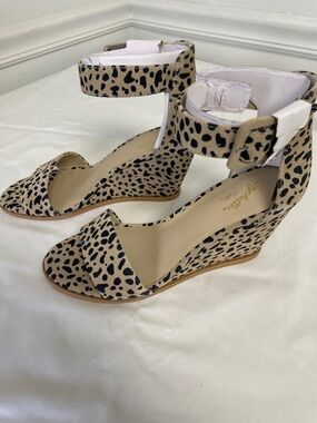 Seychelles Sandals Cheetah Animal print wedges 7.5